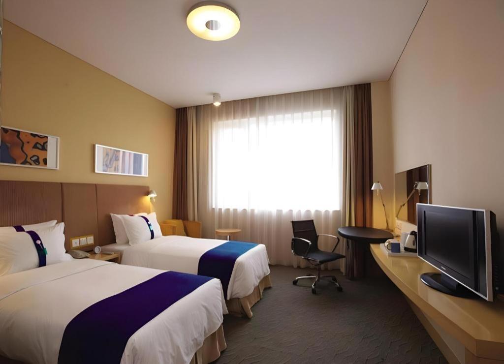 Holiday Inn Express Zhangye By Ihg Exterior foto