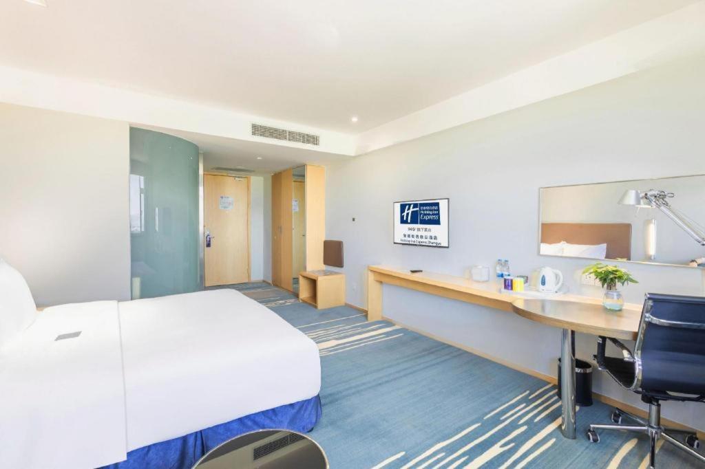 Holiday Inn Express Zhangye By Ihg Exterior foto