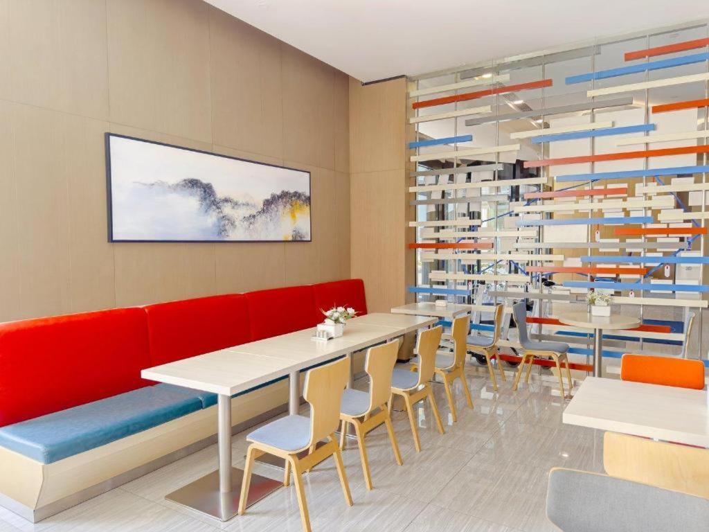 Holiday Inn Express Zhangye By Ihg Exterior foto
